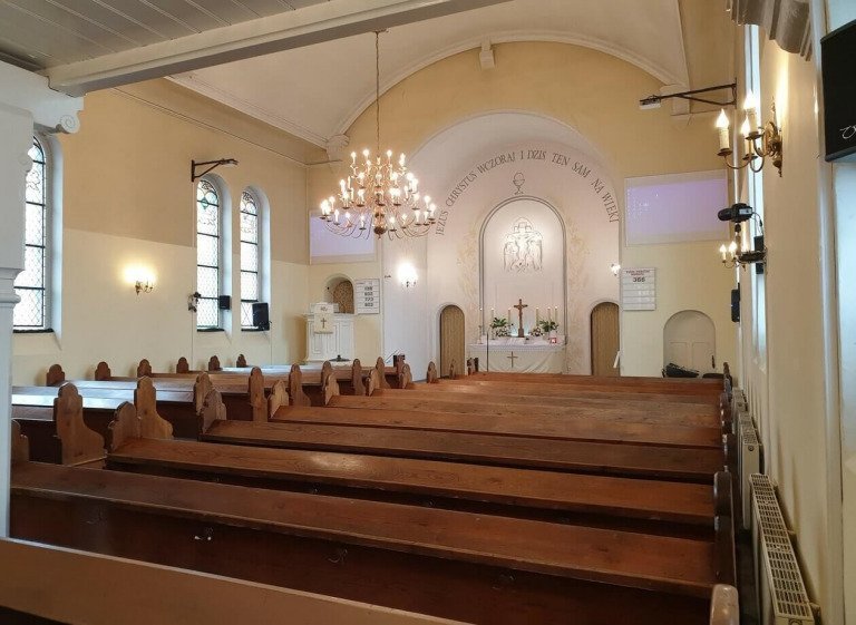 Should Women Teach Or Not Teach In Church?